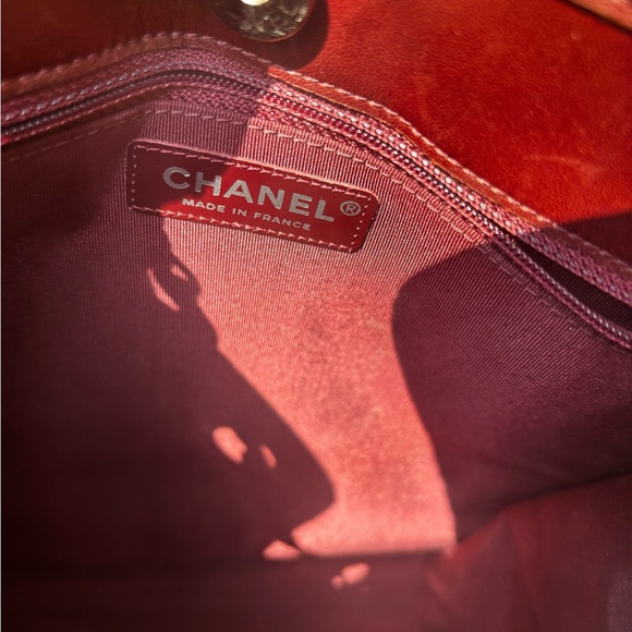 Pristine Chanel Black Quilted Patent Leather Chocolate Crossbody Shoulder Bag - Picture 9 of 16